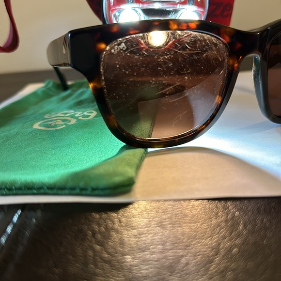 LRG sunglasses - Picture 4 of 9